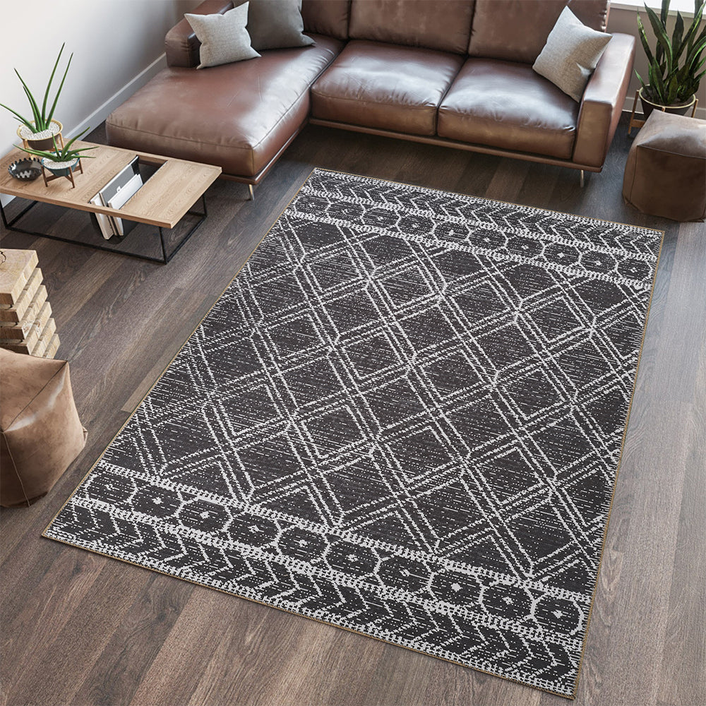 Portobello Fennel Traditional Black & White Rug